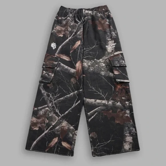 Darc Sport Wolves Durst Cargo Sweats in Darc Brown Woodland Camo - Picture 3 of 6